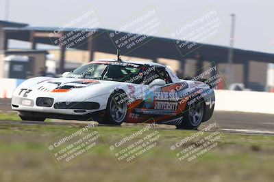 media/Jan-18-2026-CalClub SCCA (Sun) [[8bc6468723]]/Group 5 Race/Turn 1/